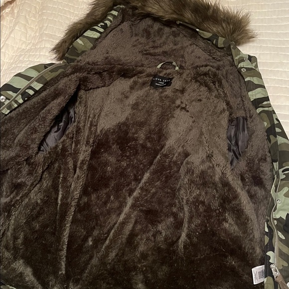 Love Tree Camo 100% Cotton w/ Fuzzy Gray Lining Jacket | Removable Fur | Size L - Picture 12 of 15